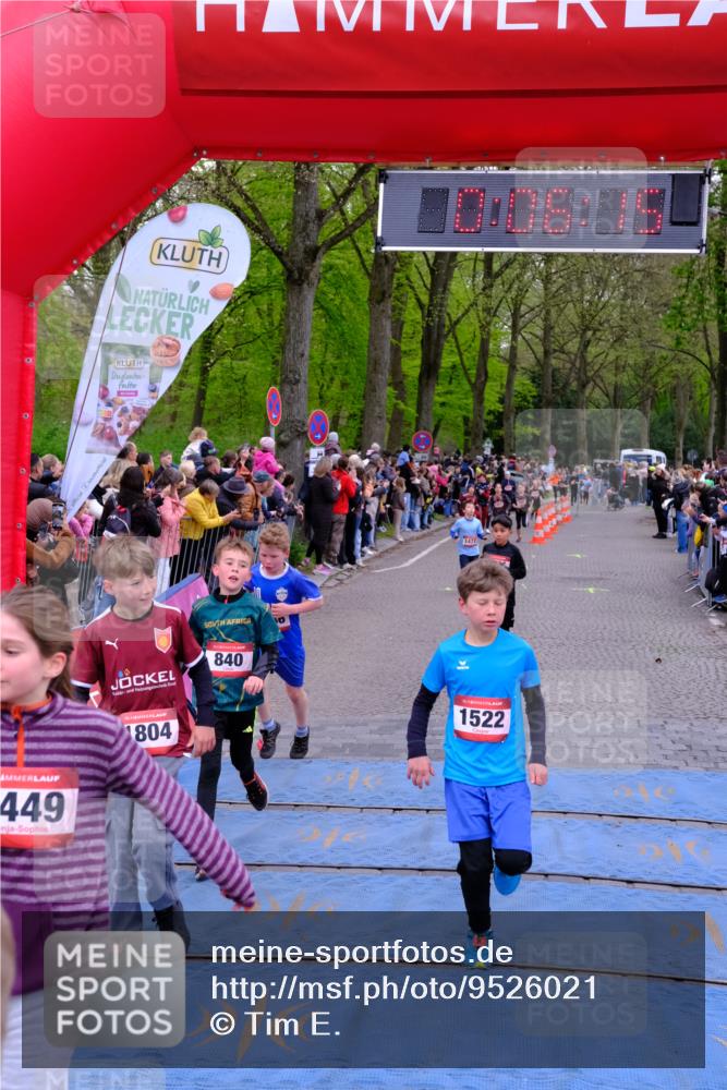 19.04.2026 - Hammer Lauf Tim E. http://msf.ph/oto/9526021 19.04.2026 09:26:43 Ziel 458, 708, 840, 1191, 1391, 1449, 1477, 1522, 1651, 1652, 1804, 1816, 1886, 1915 meine-sportfotos.de