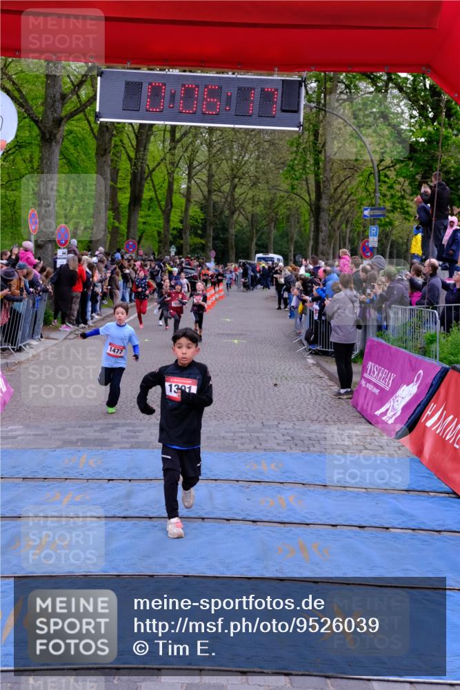 19.04.2026 - Hammer Lauf Tim E. http://msf.ph/oto/9526039 19.04.2026 09:26:45 Ziel 694, 708, 840, 1051, 1391, 1449, 1465, 1477, 1522, 1651, 1804, 1816, 1875, 1886 meine-sportfotos.de