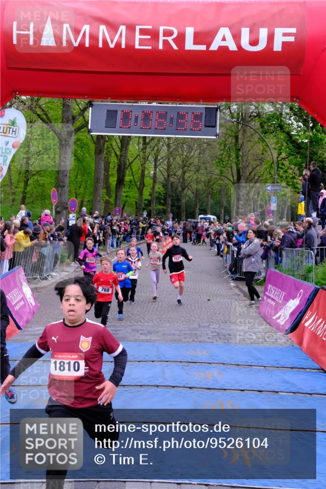 19.04.2026 - Hammer Lauf Tim E. http://msf.ph/oto/9526104 19.04.2026 09:27:04 Ziel 379, 447, 595, 769, 927, 1272, 1355, 1439, 1445, 1461, 1521, 1523, 1530, 1702, 1756, 1805, 1810 meine-sportfotos.de