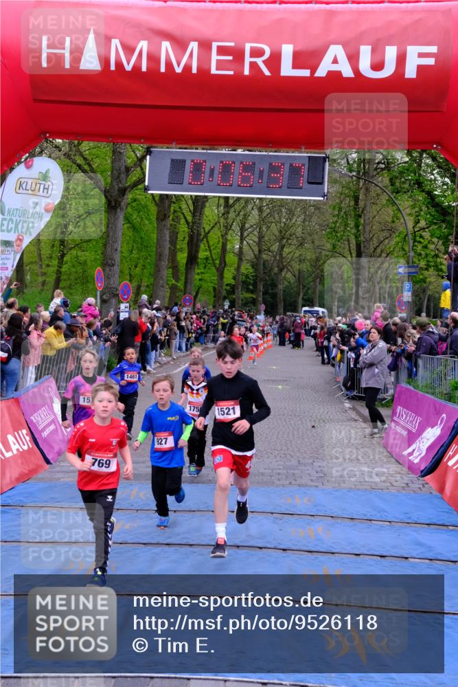19.04.2026 - Hammer Lauf Tim E. http://msf.ph/oto/9526118 19.04.2026 09:27:05 Ziel 379, 447, 456, 595, 769, 927, 1272, 1355, 1439, 1461, 1521, 1523, 1530, 1702, 1756, 1805, 1810 meine-sportfotos.de
