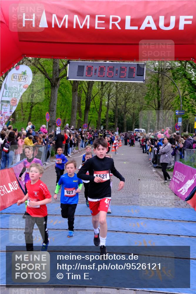 19.04.2026 - Hammer Lauf Tim E. http://msf.ph/oto/9526121 19.04.2026 09:27:06 Ziel 379, 447, 456, 595, 769, 927, 1172, 1272, 1412, 1461, 1521, 1523, 1530, 1756, 1805, 1810 meine-sportfotos.de