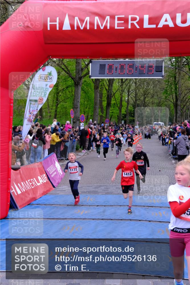 19.04.2026 - Hammer Lauf Tim E. http://msf.ph/oto/9526136 19.04.2026 09:27:12 Ziel 379, 456, 517, 550, 595, 1172, 1195, 1412, 1419, 1433, 1461, 1662, 1668, 1758 meine-sportfotos.de