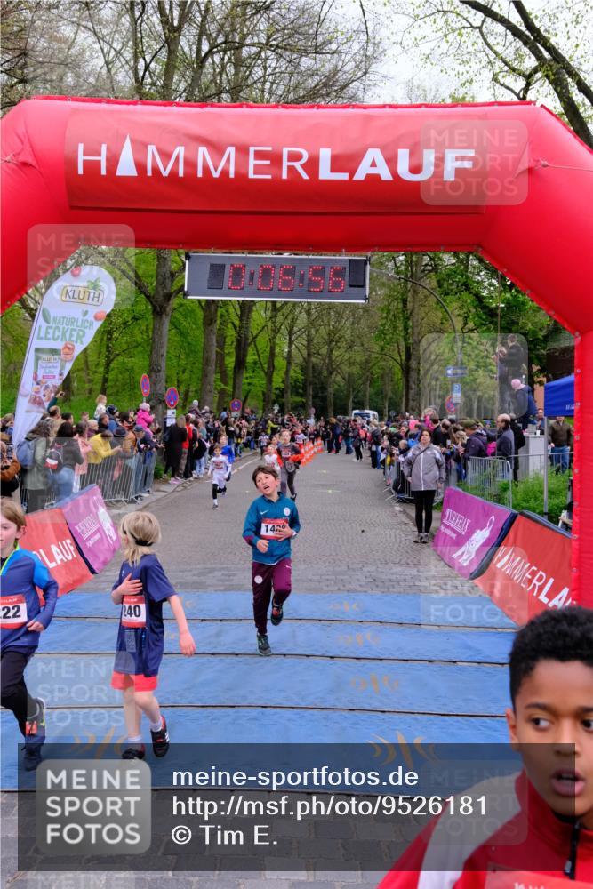 19.04.2026 - Hammer Lauf Tim E. http://msf.ph/oto/9526181 19.04.2026 09:27:25 Ziel 462, 911, 1060, 1221, 1222, 1225, 1240, 1365, 1408, 1424, 1448, 1480, 1507 meine-sportfotos.de