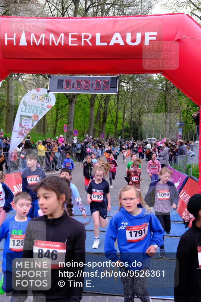 19.04.2026 - Hammer Lauf Tim E. http://msf.ph/oto/9526361 19.04.2026 09:28:33 Ziel 527, 844, 853, 894, 946, 958, 1005, 1057, 1090, 1095, 1112, 1136, 1242, 1259, 1281, 1282, 1283, 1369, 1386, 1389, 1414, 1429, 1504, 1506, 1550, 1687, 1791, 1796 meine-sportfotos.de