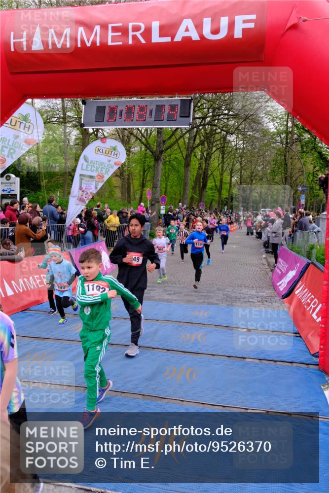 19.04.2026 - Hammer Lauf Tim E. http://msf.ph/oto/9526370 19.04.2026 09:28:43 Ziel 839, 849, 899, 970, 993, 1024, 1094, 1192, 1284, 1302, 1324, 1358, 1392, 1434, 1481, 1486, 1488, 1550, 1615, 1773, 1789, 1837, 1918 meine-sportfotos.de
