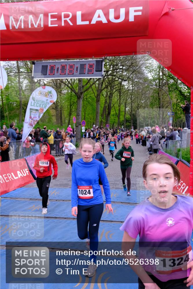19.04.2026 - Hammer Lauf Tim E. http://msf.ph/oto/9526398 19.04.2026 09:28:47 Ziel 560, 839, 849, 899, 970, 993, 1024, 1043, 1094, 1284, 1286, 1302, 1312, 1313, 1324, 1358, 1382, 1392, 1442, 1481, 1553, 1615, 1789, 1918 meine-sportfotos.de