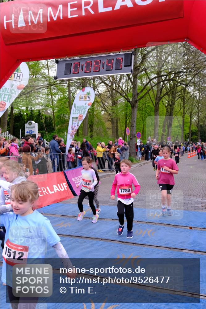 19.04.2026 - Hammer Lauf Tim E. http://msf.ph/oto/9526477 19.04.2026 09:29:15 Ziel 553, 700, 795, 1019, 1054, 1088, 1097, 1138, 1194, 1254, 1438, 1499, 1512, 1546, 1753, 1780, 1813, 1885 meine-sportfotos.de