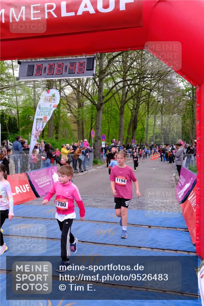 19.04.2026 - Hammer Lauf Tim E. http://msf.ph/oto/9526483 19.04.2026 09:29:15 Ziel 553, 700, 795, 1019, 1054, 1088, 1097, 1138, 1194, 1254, 1438, 1499, 1512, 1546, 1753, 1780, 1813, 1885 meine-sportfotos.de