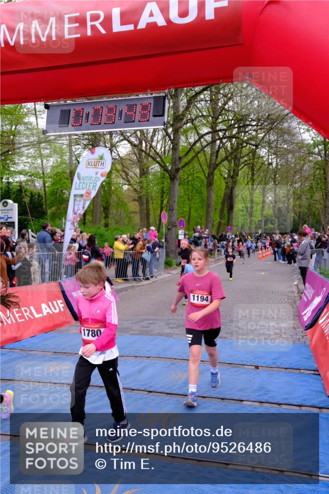 19.04.2026 - Hammer Lauf Tim E. http://msf.ph/oto/9526486 19.04.2026 09:29:16 Ziel 553, 700, 795, 1019, 1054, 1088, 1097, 1138, 1194, 1254, 1438, 1499, 1512, 1546, 1753, 1780, 1813, 1885 meine-sportfotos.de