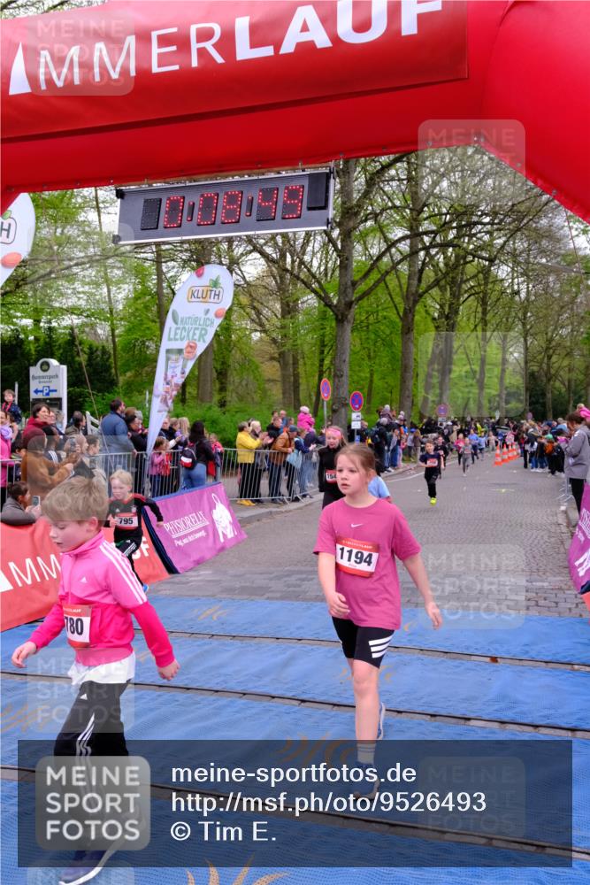 19.04.2026 - Hammer Lauf Tim E. http://msf.ph/oto/9526493 19.04.2026 09:29:16 Ziel 553, 700, 795, 1019, 1054, 1088, 1097, 1138, 1194, 1254, 1438, 1499, 1512, 1546, 1753, 1780, 1813, 1885 meine-sportfotos.de