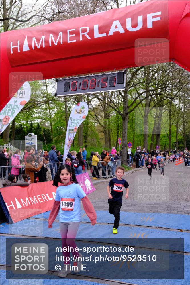 19.04.2026 - Hammer Lauf Tim E. http://msf.ph/oto/9526510 19.04.2026 09:29:19 Ziel 553, 700, 795, 1054, 1138, 1194, 1254, 1499, 1546, 1551, 1562, 1780, 1885 meine-sportfotos.de