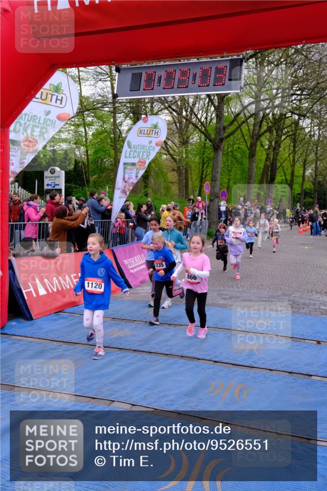 19.04.2026 - Hammer Lauf Tim E. http://msf.ph/oto/9526551 19.04.2026 09:29:31 Ziel 547, 706, 824, 852, 866, 1020, 1120, 1185, 1235, 1248, 1399, 1441, 1487, 1496, 1505, 1650 meine-sportfotos.de