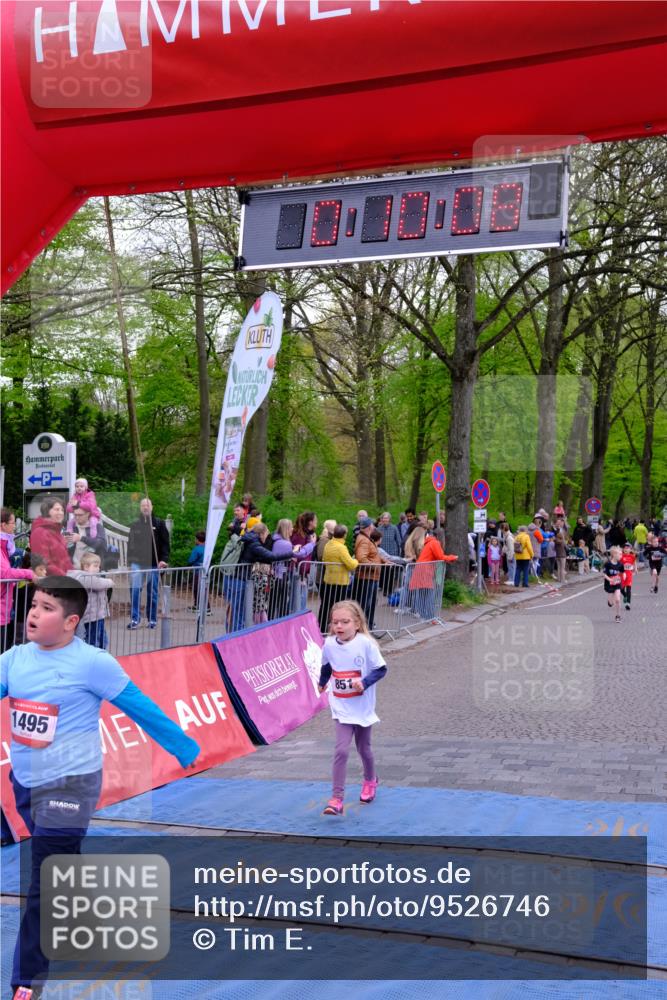 19.04.2026 - Hammer Lauf Tim E. http://msf.ph/oto/9526746 19.04.2026 09:30:36 Ziel 787, 851, 1467, 1495 meine-sportfotos.de