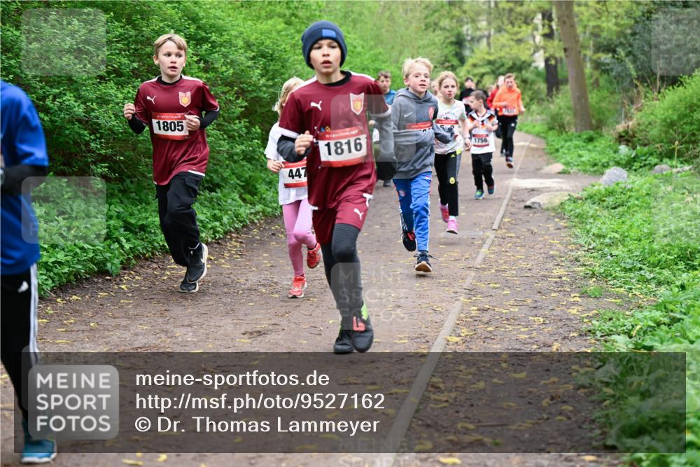 19.04.2026 - Hammer Lauf Dr. Thomas Lammeyer http://msf.ph/oto/9527162 19.04.2026 09:25:13 Laufen 1805, 447, 1816, 1756 meine-sportfotos.de