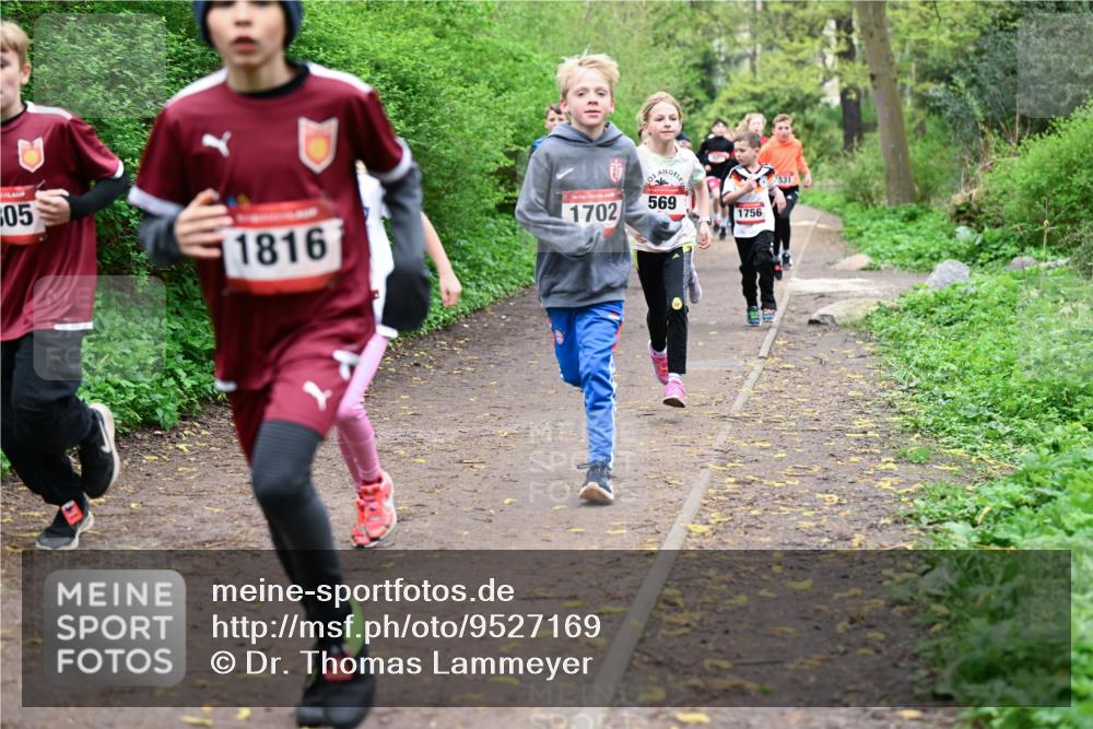 19.04.2026 - Hammer Lauf Dr. Thomas Lammeyer http://msf.ph/oto/9527169 19.04.2026 09:25:14 Laufen 1702, 569, 1756, 1816 meine-sportfotos.de