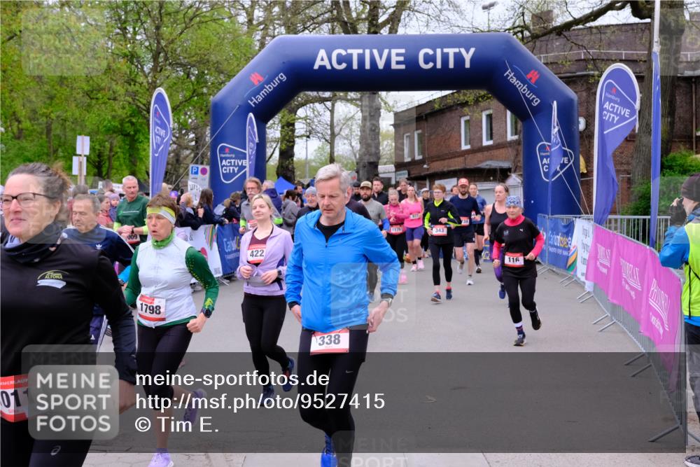 19.04.2026 - Hammer Lauf Tim E. http://msf.ph/oto/9527415 19.04.2026 09:45:54 Ziel  meine-sportfotos.de