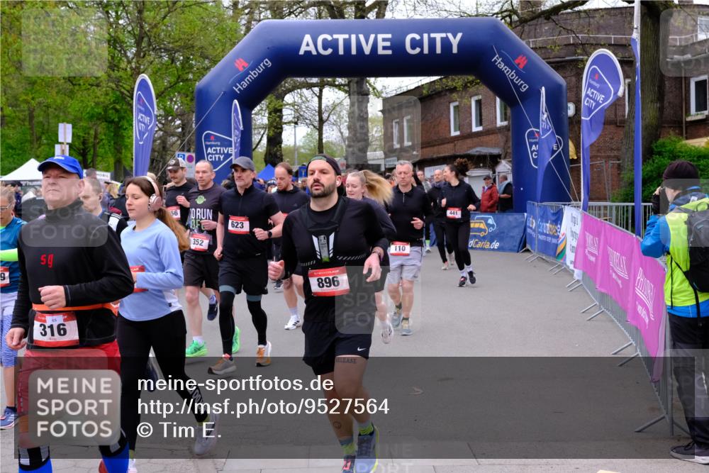 19.04.2026 - Hammer Lauf Tim E. http://msf.ph/oto/9527564 19.04.2026 09:46:12 Ziel  meine-sportfotos.de