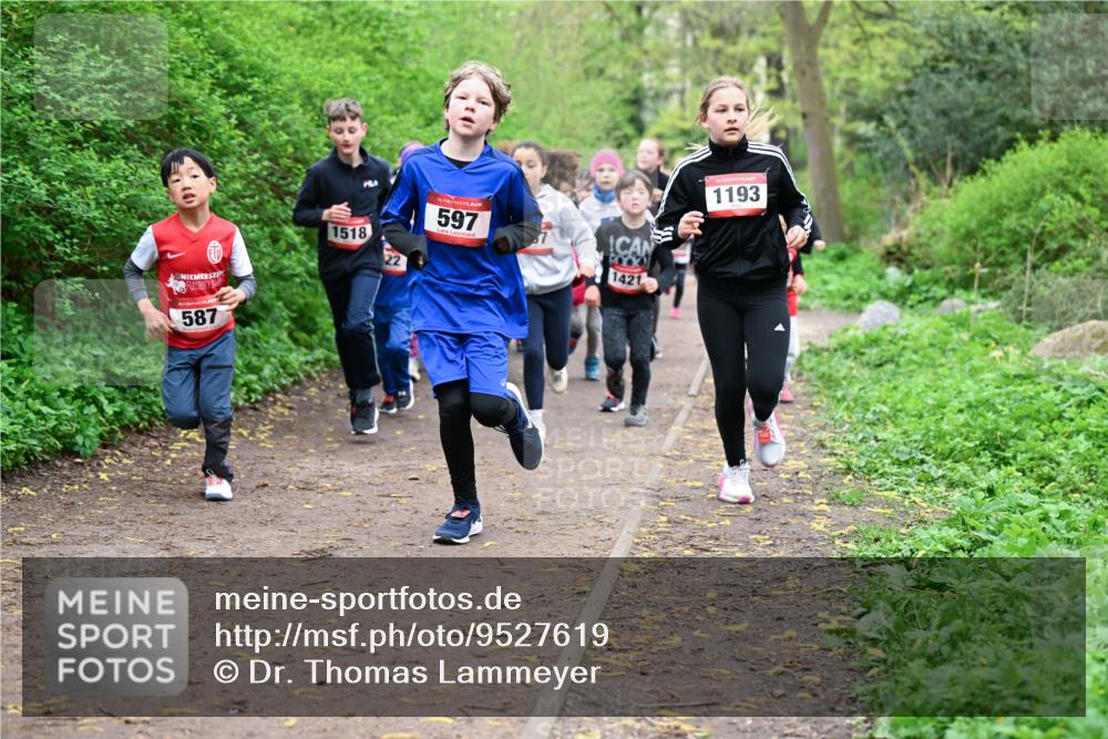 19.04.2026 - Hammer Lauf Dr. Thomas Lammeyer http://msf.ph/oto/9527619 19.04.2026 09:26:11 Laufen 587, 1518, 597, 1421, 1193 meine-sportfotos.de