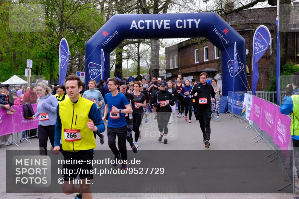 19.04.2026 - Hammer Lauf Tim E. http://msf.ph/oto/9527729 19.04.2026 09:46:33 Ziel  meine-sportfotos.de