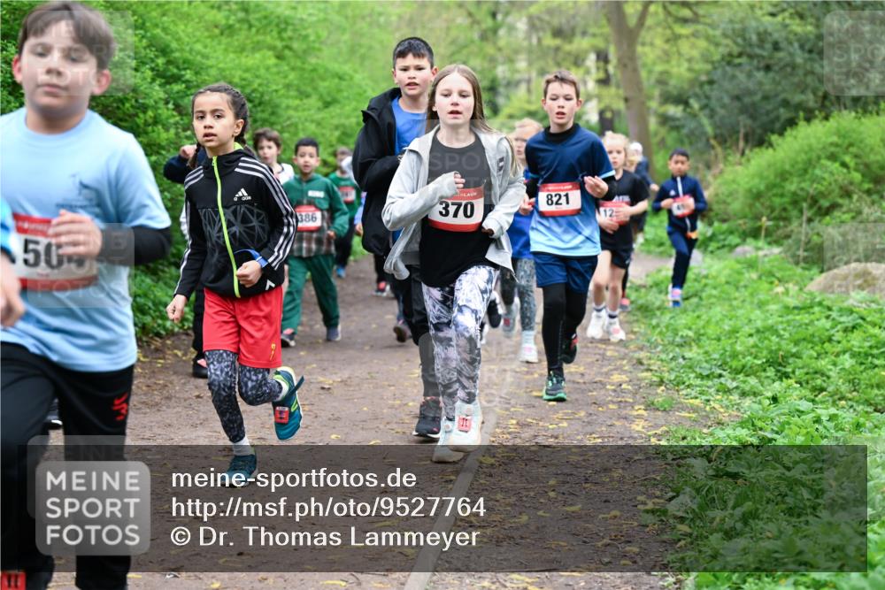 19.04.2026 - Hammer Lauf Dr. Thomas Lammeyer http://msf.ph/oto/9527764 19.04.2026 09:26:26 Laufen 386, 370, 821 meine-sportfotos.de