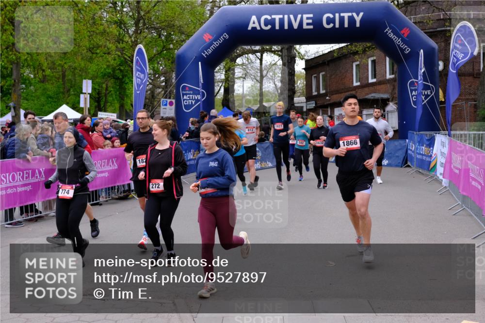 19.04.2026 - Hammer Lauf Tim E. http://msf.ph/oto/9527897 19.04.2026 09:46:54 Ziel  meine-sportfotos.de