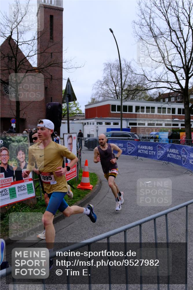 19.04.2026 - Hammer Lauf Tim E. http://msf.ph/oto/9527982 19.04.2026 09:58:42 Ziel 340, 797, 1895, 1912 meine-sportfotos.de