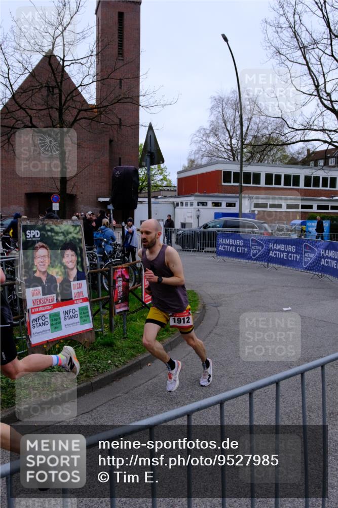 19.04.2026 - Hammer Lauf Tim E. http://msf.ph/oto/9527985 19.04.2026 09:58:42 Ziel 340, 797, 1895, 1912 meine-sportfotos.de