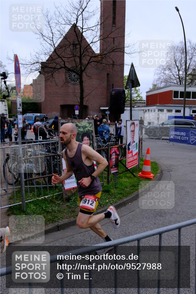 19.04.2026 - Hammer Lauf Tim E. http://msf.ph/oto/9527988 19.04.2026 09:58:42 Ziel 340, 797, 1895, 1912 meine-sportfotos.de
