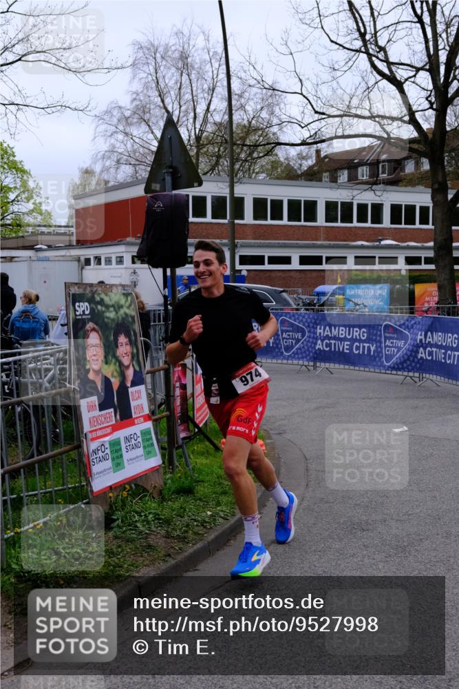 19.04.2026 - Hammer Lauf Tim E. http://msf.ph/oto/9527998 19.04.2026 09:59:16 Ziel 974 meine-sportfotos.de