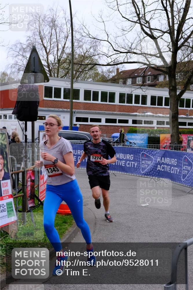 19.04.2026 - Hammer Lauf Tim E. http://msf.ph/oto/9528011 19.04.2026 09:59:21 Ziel 974, 1274, 1343, 1561 meine-sportfotos.de