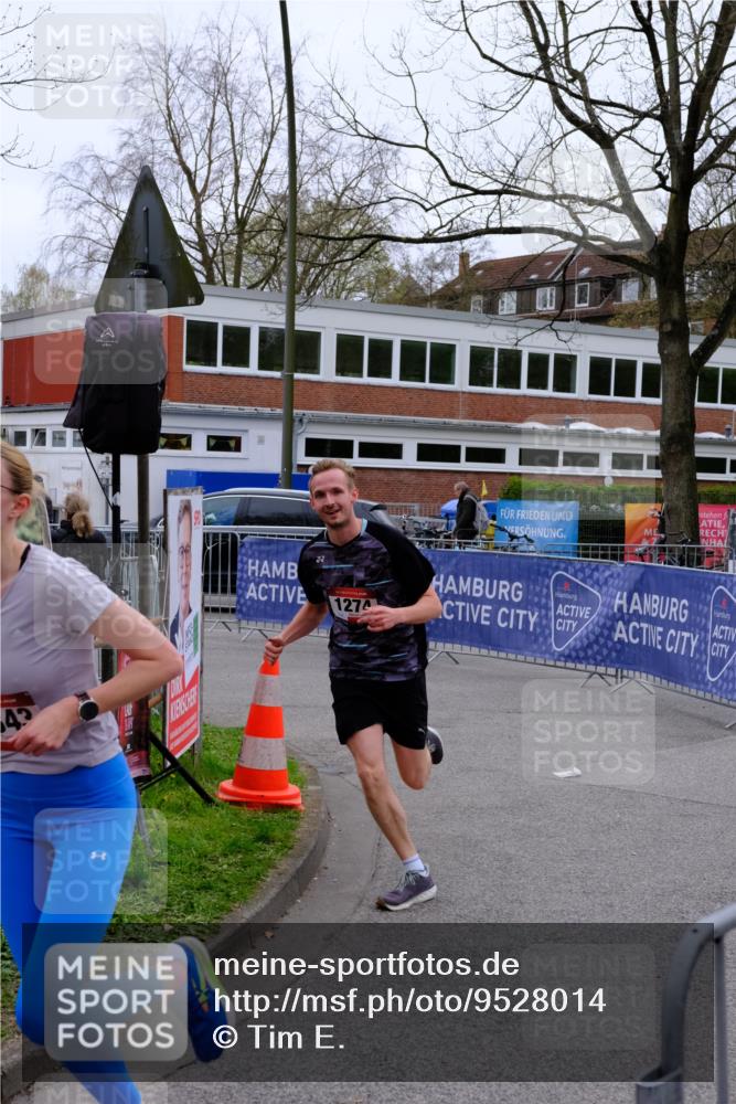 19.04.2026 - Hammer Lauf Tim E. http://msf.ph/oto/9528014 19.04.2026 09:59:21 Ziel 974, 1274, 1343, 1561 meine-sportfotos.de