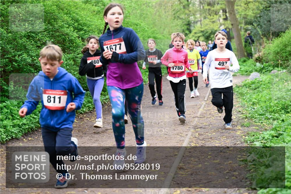 19.04.2026 - Hammer Lauf Dr. Thomas Lammeyer http://msf.ph/oto/9528019 19.04.2026 09:26:57 Laufen 811, 460, 1677, 1835, 1780, 327, 497 meine-sportfotos.de