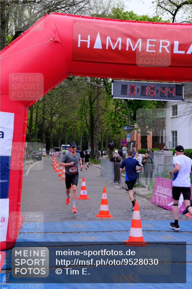 19.04.2026 - Hammer Lauf Tim E. http://msf.ph/oto/9528030 19.04.2026 10:01:53 Ziel 399, 936, 1819 meine-sportfotos.de