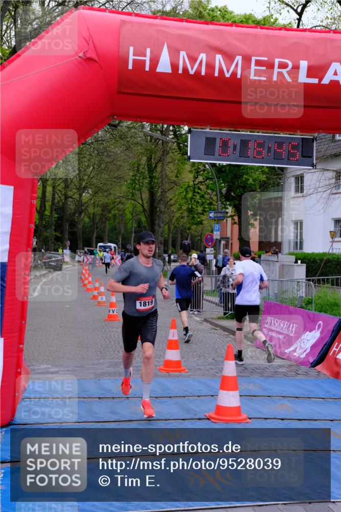 19.04.2026 - Hammer Lauf Tim E. http://msf.ph/oto/9528039 19.04.2026 10:01:54 Ziel 399, 936, 1819, 1902 meine-sportfotos.de