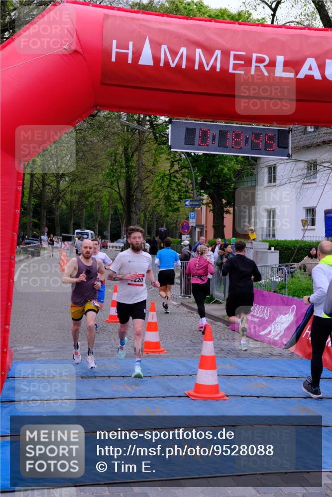 19.04.2026 - Hammer Lauf Tim E. http://msf.ph/oto/9528088 19.04.2026 10:03:54 Ziel 102, 166, 192, 305, 340, 806, 837, 1176, 1177, 1220, 1912 meine-sportfotos.de