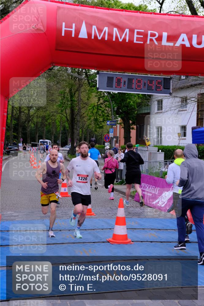19.04.2026 - Hammer Lauf Tim E. http://msf.ph/oto/9528091 19.04.2026 10:03:54 Ziel 102, 166, 192, 305, 340, 806, 837, 1176, 1177, 1220, 1912 meine-sportfotos.de