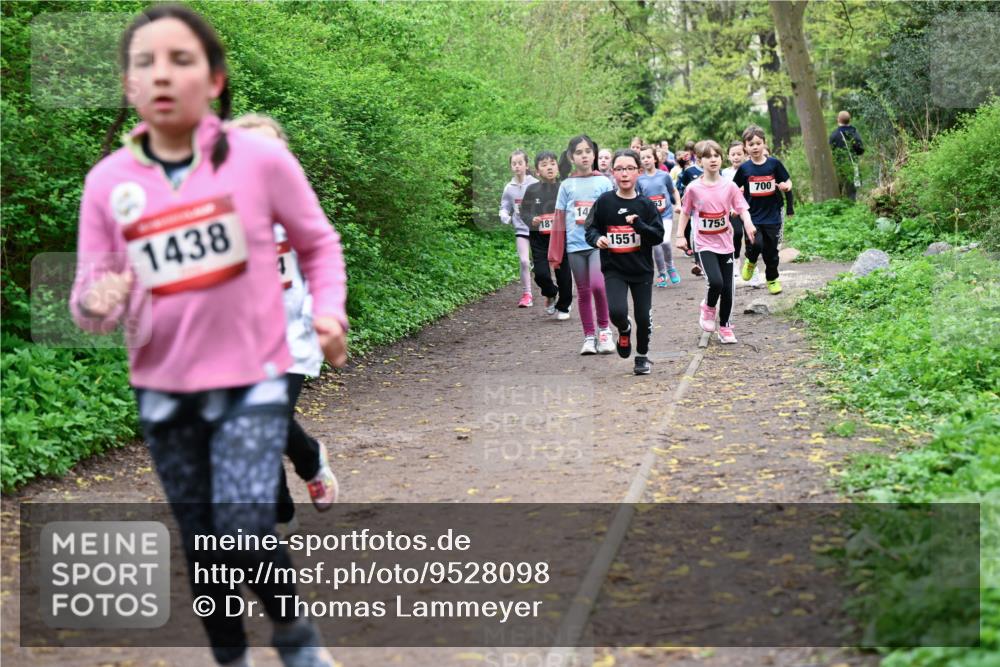 19.04.2026 - Hammer Lauf Dr. Thomas Lammeyer http://msf.ph/oto/9528098 19.04.2026 09:27:05 Laufen 1438, 181, 1753, 1551, 700 meine-sportfotos.de