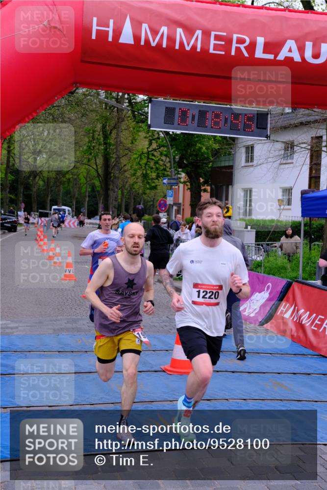 19.04.2026 - Hammer Lauf Tim E. http://msf.ph/oto/9528100 19.04.2026 10:03:54 Ziel 102, 166, 192, 305, 340, 806, 837, 1176, 1177, 1220, 1912 meine-sportfotos.de