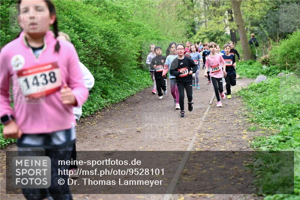 19.04.2026 - Hammer Lauf Dr. Thomas Lammeyer http://msf.ph/oto/9528101 19.04.2026 09:27:05 Laufen 1438, 1813, 700, 551, 1753 meine-sportfotos.de