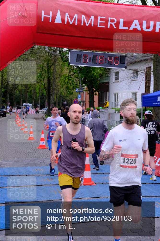 19.04.2026 - Hammer Lauf Tim E. http://msf.ph/oto/9528103 19.04.2026 10:03:55 Ziel 102, 166, 192, 305, 340, 806, 837, 1176, 1177, 1220, 1912 meine-sportfotos.de
