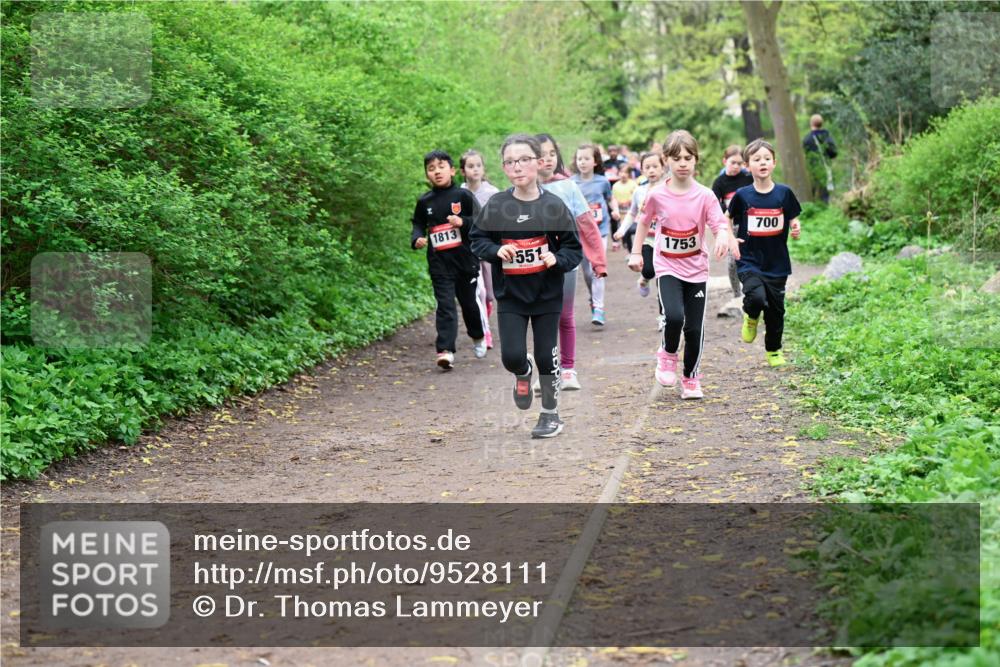 19.04.2026 - Hammer Lauf Dr. Thomas Lammeyer http://msf.ph/oto/9528111 19.04.2026 09:27:06 Laufen 1813, 551, 1753, 700 meine-sportfotos.de