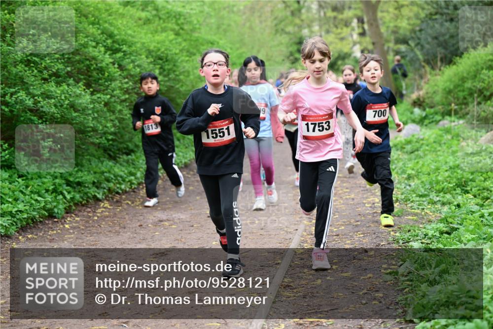 19.04.2026 - Hammer Lauf Dr. Thomas Lammeyer http://msf.ph/oto/9528121 19.04.2026 09:27:08 Laufen 1813, 1551, 700, 1753 meine-sportfotos.de