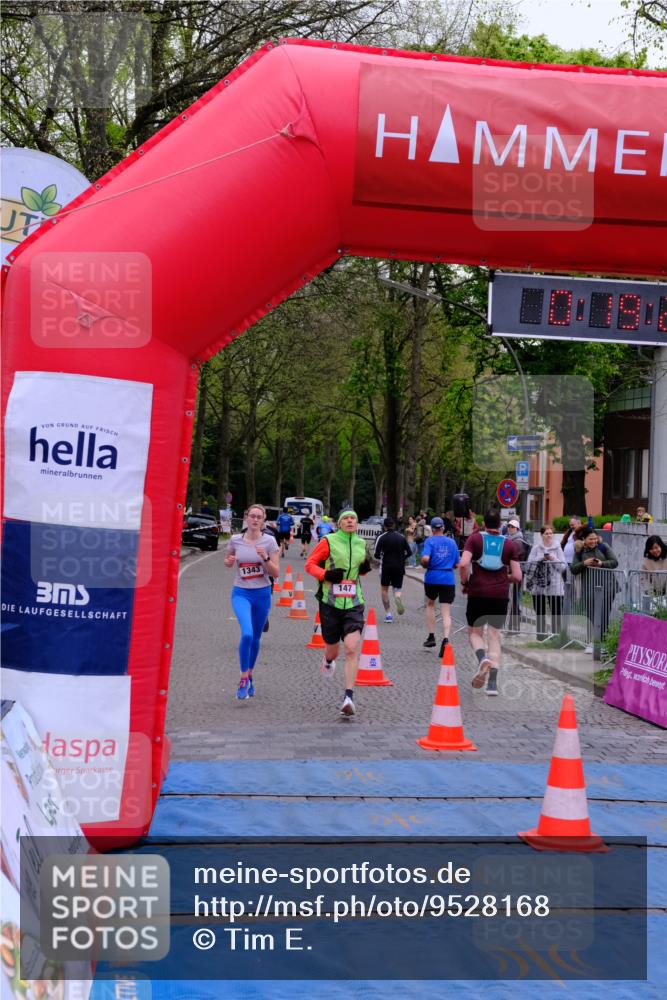 19.04.2026 - Hammer Lauf Tim E. http://msf.ph/oto/9528168 19.04.2026 10:04:35 Ziel 147, 277, 498, 878, 974, 1182, 1274, 1343, 1738, 1742, 1754, 1860 meine-sportfotos.de