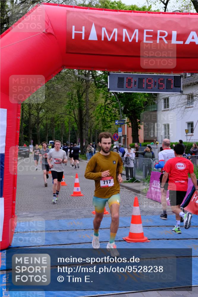 19.04.2026 - Hammer Lauf Tim E. http://msf.ph/oto/9528238 19.04.2026 10:05:06 Ziel 228, 576, 657, 717, 792, 942, 996, 1002, 1016, 1124, 1212, 1867 meine-sportfotos.de