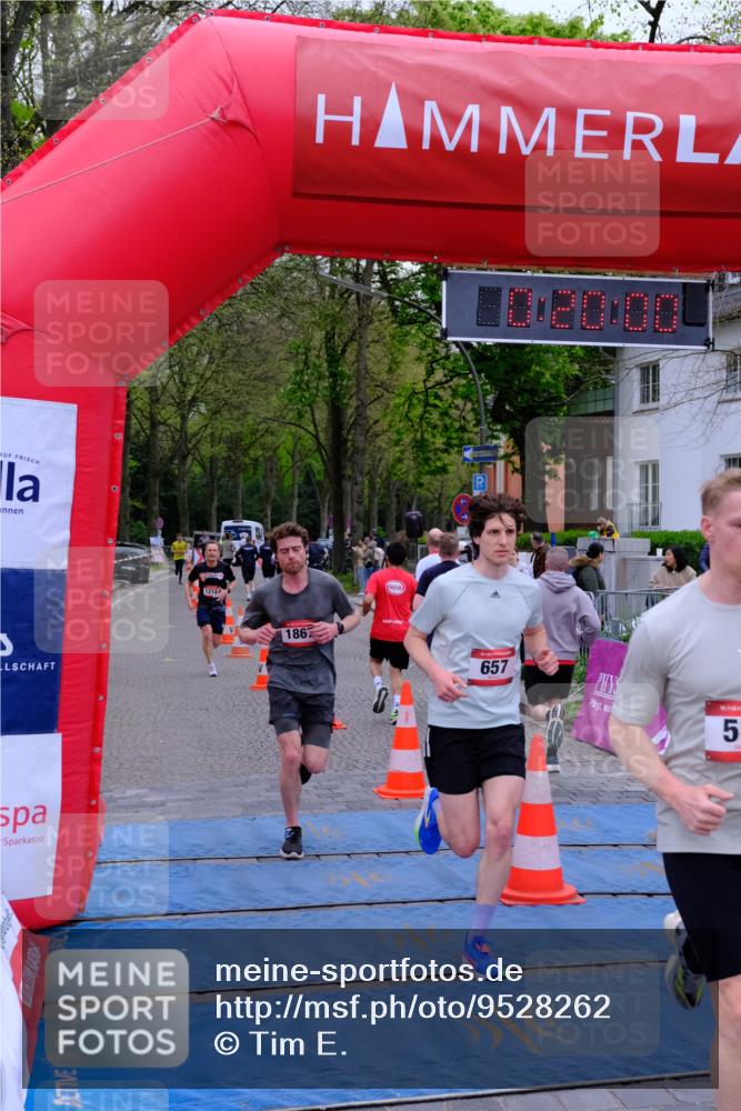 19.04.2026 - Hammer Lauf Tim E. http://msf.ph/oto/9528262 19.04.2026 10:05:08 Ziel 228, 576, 657, 717, 792, 996, 1002, 1016, 1124, 1212, 1867 meine-sportfotos.de