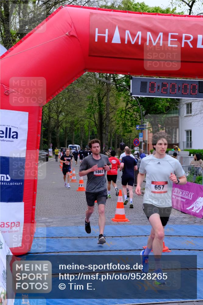 19.04.2026 - Hammer Lauf Tim E. http://msf.ph/oto/9528265 19.04.2026 10:05:09 Ziel 228, 576, 657, 717, 792, 996, 1002, 1016, 1124, 1212, 1867 meine-sportfotos.de