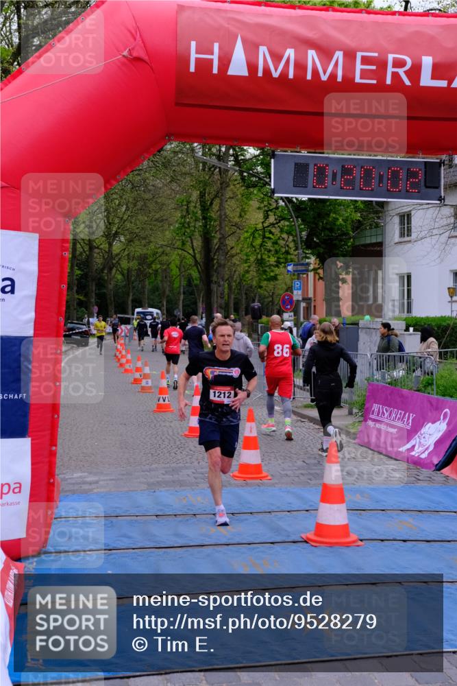 19.04.2026 - Hammer Lauf Tim E. http://msf.ph/oto/9528279 19.04.2026 10:05:11 Ziel 228, 576, 657, 717, 792, 996, 1002, 1124, 1212, 1867 meine-sportfotos.de