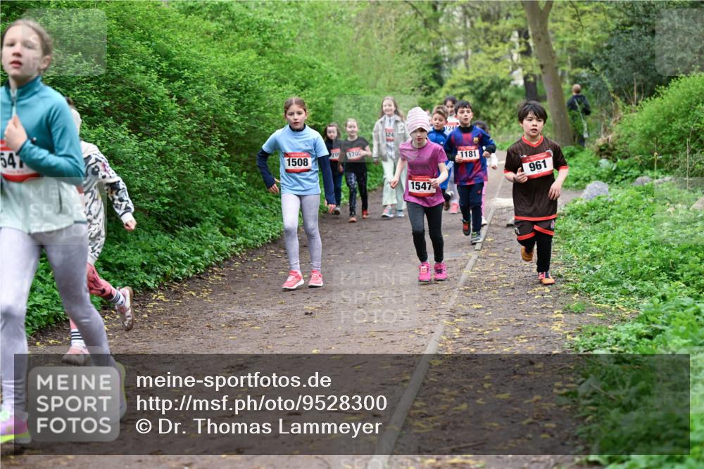 19.04.2026 - Hammer Lauf Dr. Thomas Lammeyer http://msf.ph/oto/9528300 19.04.2026 09:27:27 Laufen 541, 1508, 170, 1547, 124, 1181, 961 meine-sportfotos.de