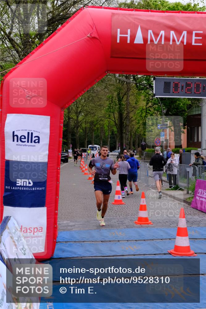 19.04.2026 - Hammer Lauf Tim E. http://msf.ph/oto/9528310 19.04.2026 10:05:23 Ziel 110, 283, 784, 891, 966, 1344, 1602, 1708, 1727, 1859 meine-sportfotos.de