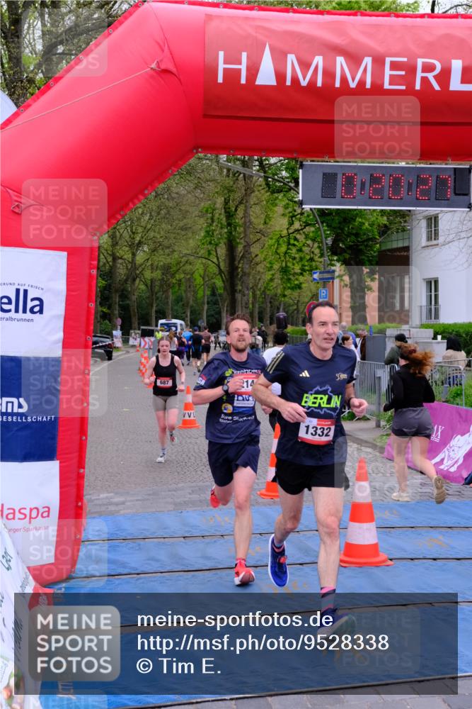 19.04.2026 - Hammer Lauf Tim E. http://msf.ph/oto/9528338 19.04.2026 10:05:36 Ziel 214, 329, 348, 440, 687, 813, 1331, 1332 meine-sportfotos.de
